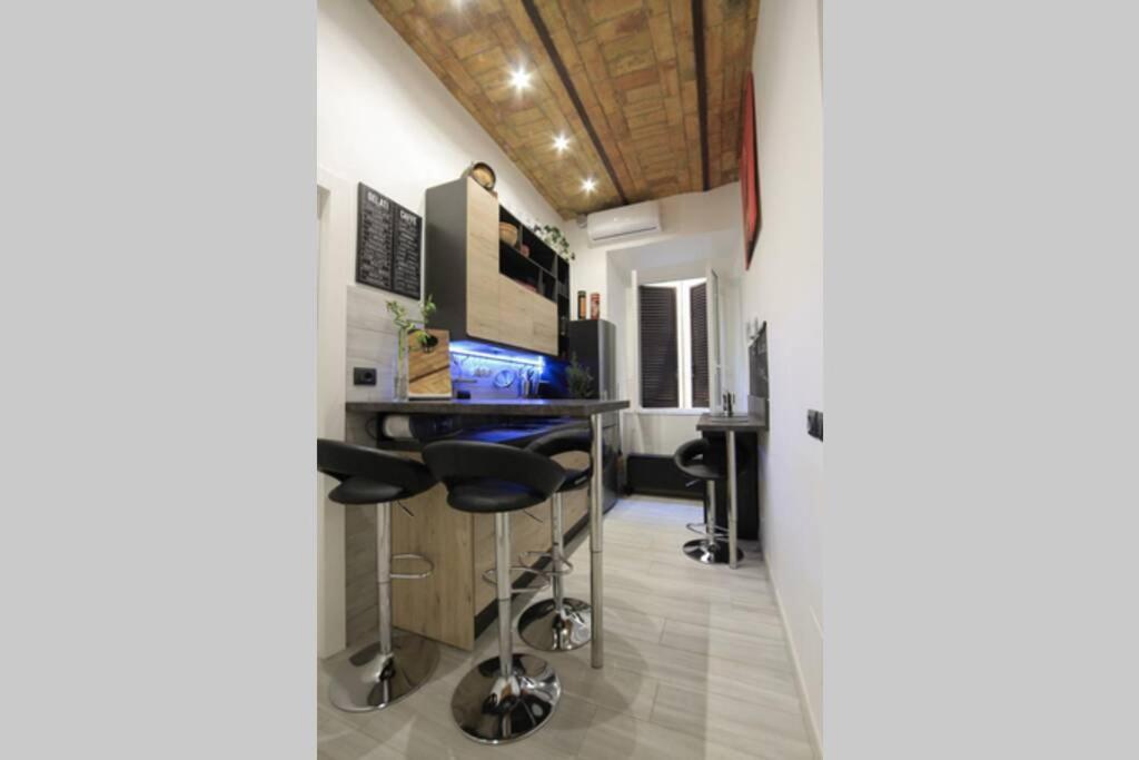 Elegant Apartment In Inner City At Vatican - Netflix And Optical Fiber Рим Екстериор снимка