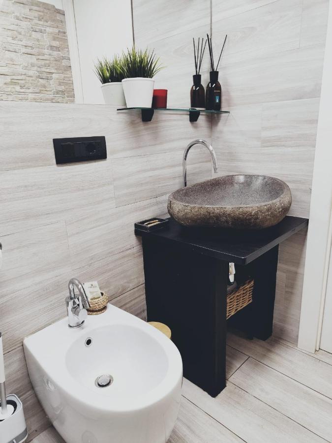 Elegant Apartment In Inner City At Vatican - Netflix And Optical Fiber Рим Екстериор снимка